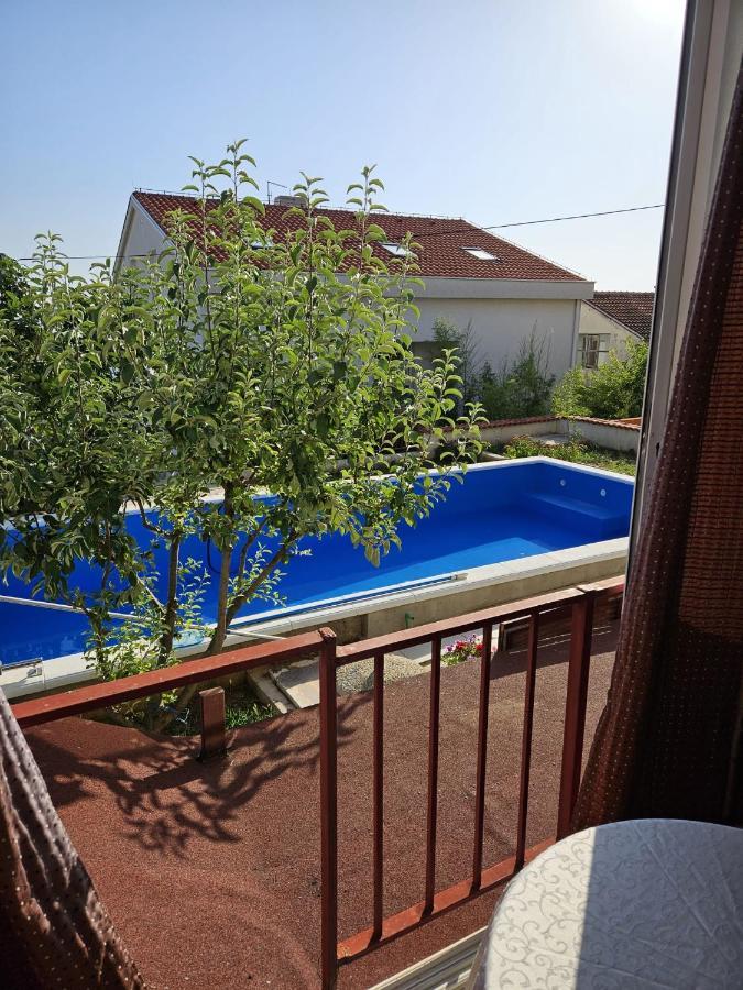 Apartments With Swimming Pool 9X4M Селце Экстерьер фото